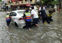 ประมวลภาพเหตุการณ์น้ำท่วมเมืองกรุง