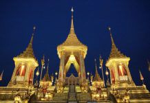 เข้าชมพระเมรุมาศฯ ได้ถึง 31 ธ.ค. 60