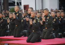 กระหึ่มทบ. “บิ๊กแดง” นำผบ.หน่วยปฏิญาณตน ป้องเกียรติ-ศักดิ์ศรีทหาร