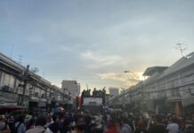 รวมภาพบรรยากาศ”ม็อบ14ตุลา”(คณะราษฎร63)จากราชดำเนินสู่ทำเนียบฯ