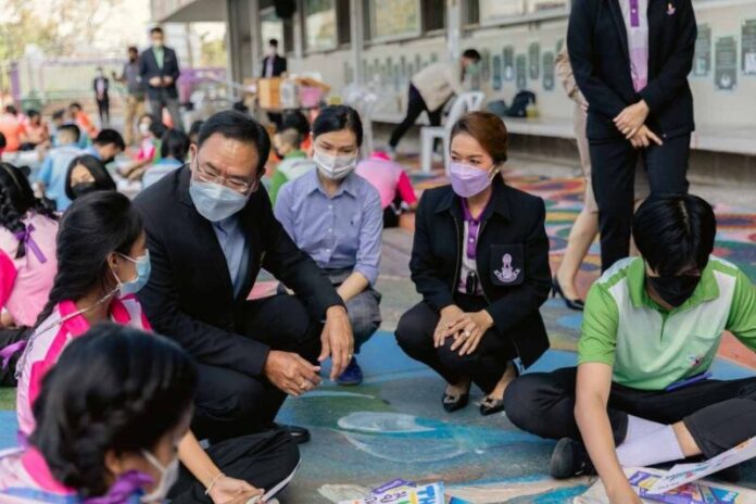 ผอ.สำนักการศึกษา เข้าดูการทำงานในพื้นที่