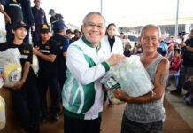 “ลุงป้อม” ไม่ทิ้งประชาชน พรรคพลังประชารัฐลงพื้นที่ช่วยบรรเทาเดือดร้อนน้ำท่วมเชียงราย