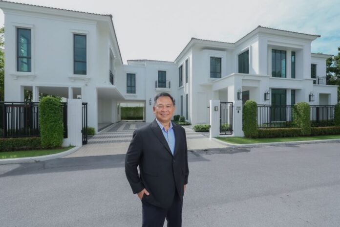 001) ร.อ. กรี เดชชัย กรรมการผู้จัดการใหญ่ ธุรกิ