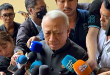 “พิพัฒน์” ยอมรับดีลตั้งรัฐบาลจบแล้ว แง้มแบ่งกระทรวงตามกระแสข่าว มั่นใจได้รัฐบาลใหม่ทำงานก่อนสงกรานต์ ไม่กังวลถูกแฉคลิป ลั่นภูมิใจไทยไม่มีความลับ