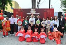 “พาณิชย์ส่งสุข รับตรุษจีน ปีม้าทอง 2026” ผนึกตลาด ห้างค้าส่งค้าปลีก จัดโปรตรุษจีน ลดสูงสุด 50%