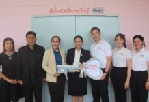 มูลนิธิเมเจอร์ แคร์ ปลุกพลังการเรียนรู้สู่ปีที่ 10 ส่งมอบ “ห้องหนังเพื่อการเรียนรู้” เติมเต็มความสุข รอยยิ้ม และให้กำลังใจน้องๆในอำเภอหาดใหญ่หลังผ่านวิกฤตน้ำท่วมใหญ่