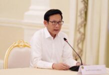 “อรรถพล” สั่งพลังงานจังหวัดเกาะติดตรวจปั๊ม-สถานที่เก็บน้ำมันทั่วประเทศ ป้องกันการกักตุน ขณะที่อ่างทอง เบื้องต้นพบความผิดฐานไม่รายงานใบกำกับการขนส่ง-ขายน้ำมันในราคาสูงเกินกว่าที่กฎหมายกำหนด