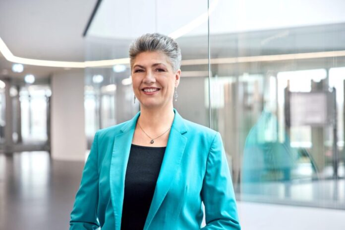 Covestro CCO_Monique Buch - Portrait