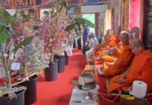 สร้างพระธาตุเจดีย์จันทร์ทิพย์