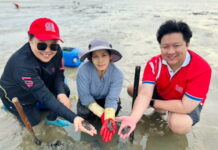 โก โฮลเซลล์ รับซื้อ “หอยหินงาม” หนุนวิถีชาวบ้านพุมเรียง สุราษฎร์ฯ ดันวัตถุดิบท้องถิ่นใต้ขึ้นห้าง ส่งต่อเมนูลับต่อยอดไอเดียผู้ประกอบการร้านอาหาร