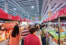 โก โฮลเซลล์ ในเครือเซ็นทรัล รีเทล เดินหน้า “ตลาดนัดชุมชนเพื่อคนท้องถิ่น” ปี 3 เปิดพื้นที่กว่า 700 บูธ สนับสนุนผู้ประกอบการชุมชน สร้างรายได้สู้วิกฤติเศรษฐกิจ