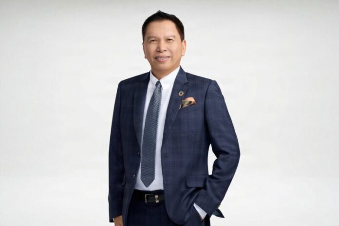 คุณบรรเทิง ว่องกุศลกิจ ประธานกรรมการกลุ่ม